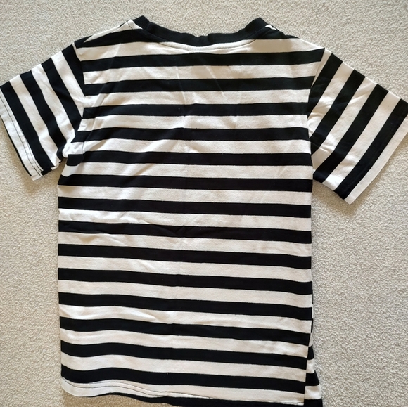 Boys XL black and white striped t-shirt - Picture 3 of 3